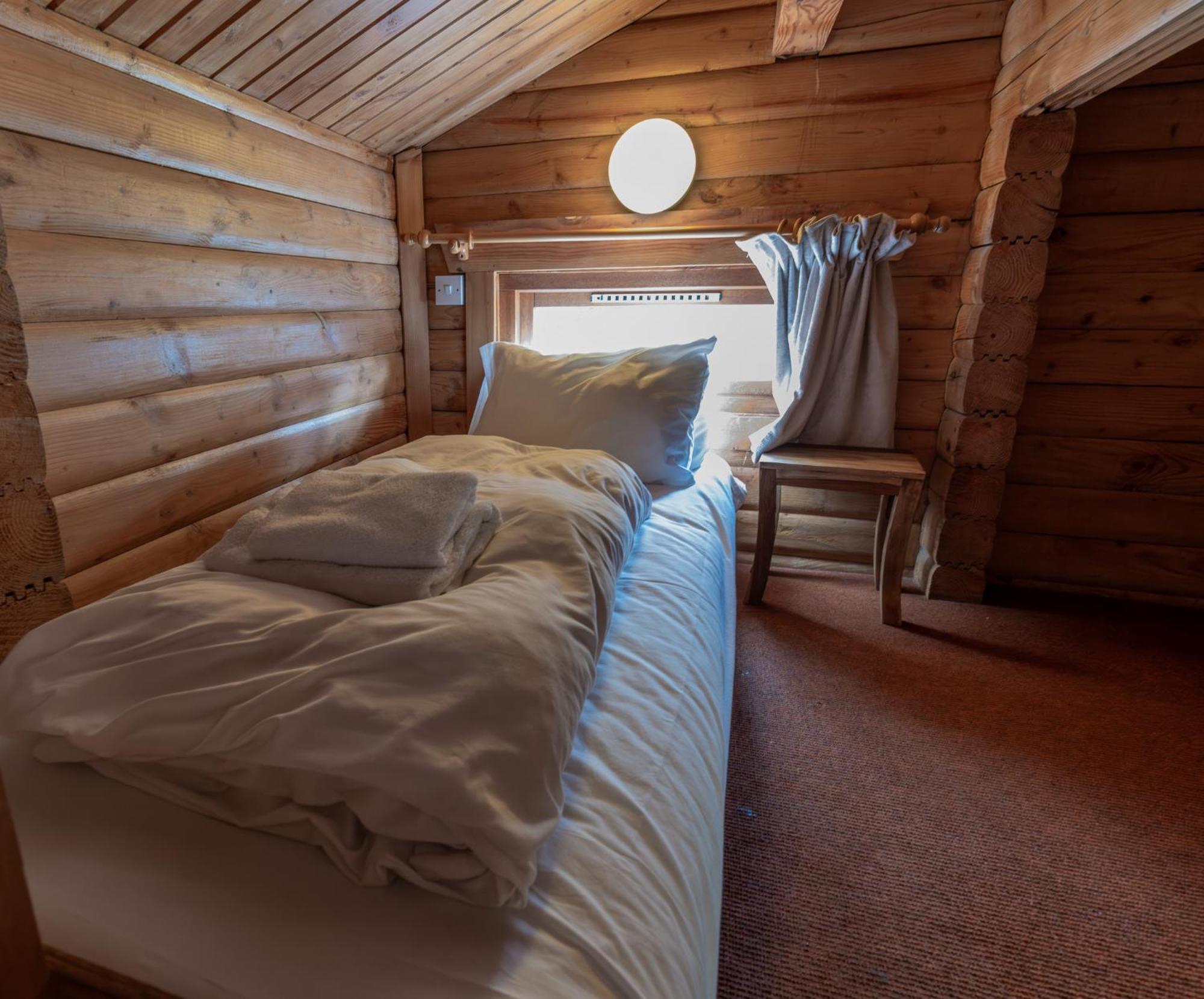 Loch Insh Chalets Ltd Кинкрейг Экстерьер фото
