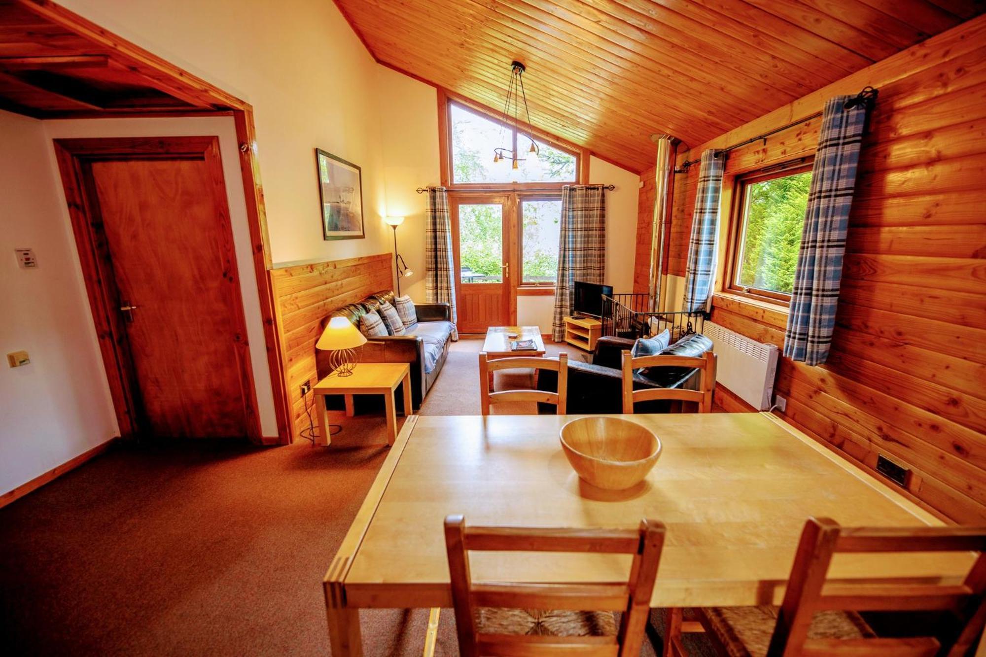 Loch Insh Chalets Ltd Кинкрейг Экстерьер фото