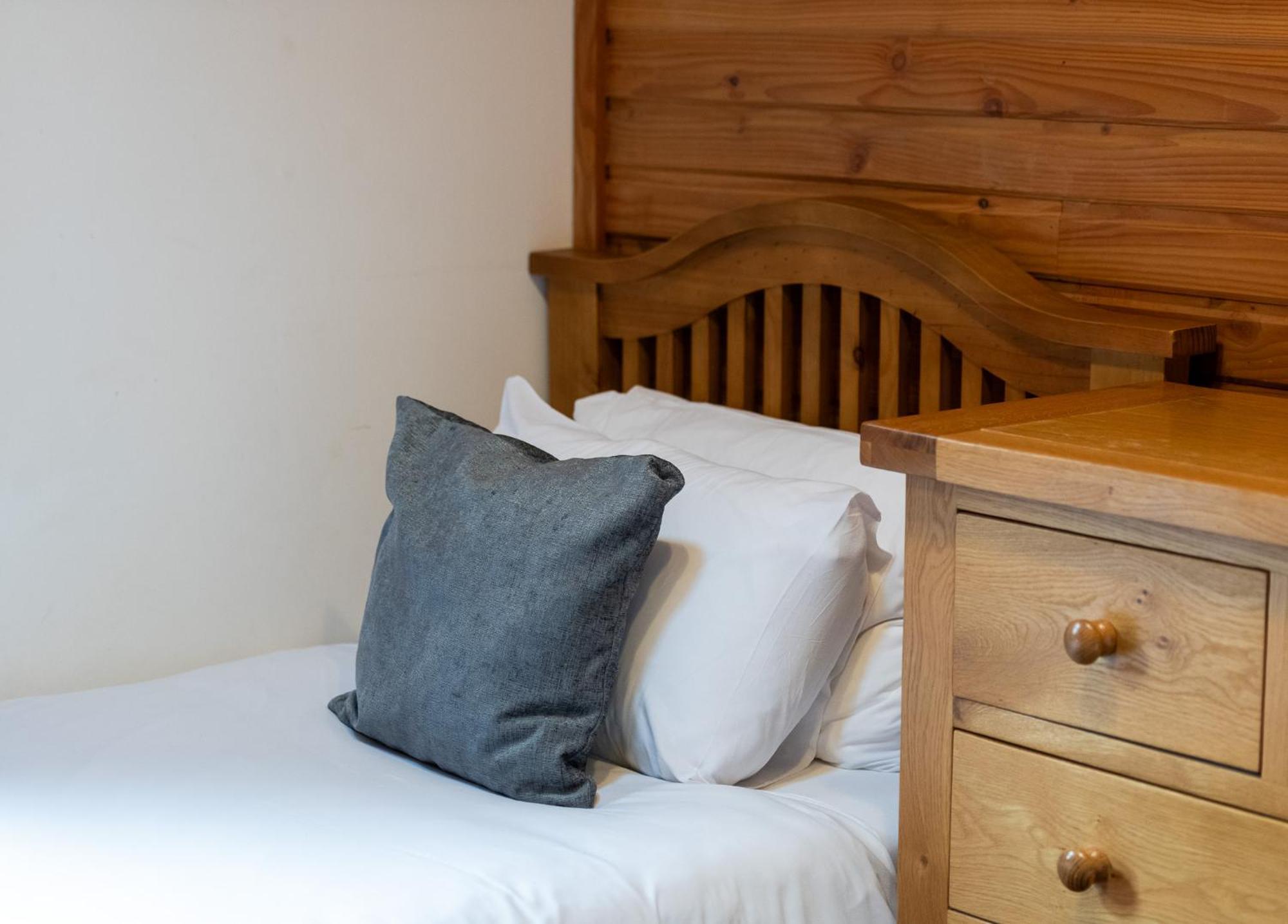 Loch Insh Chalets Ltd Кинкрейг Номер фото